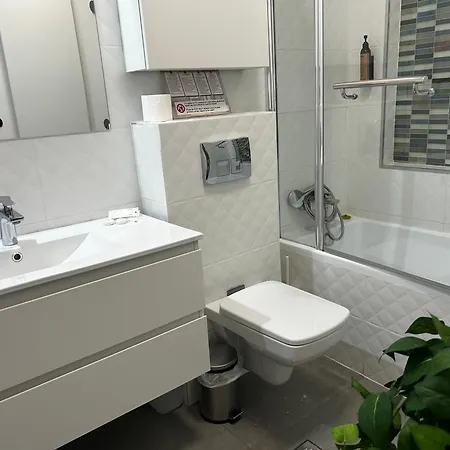 Kiseleff Flat - 2br, Family-friendly, Free Parking Apartment *